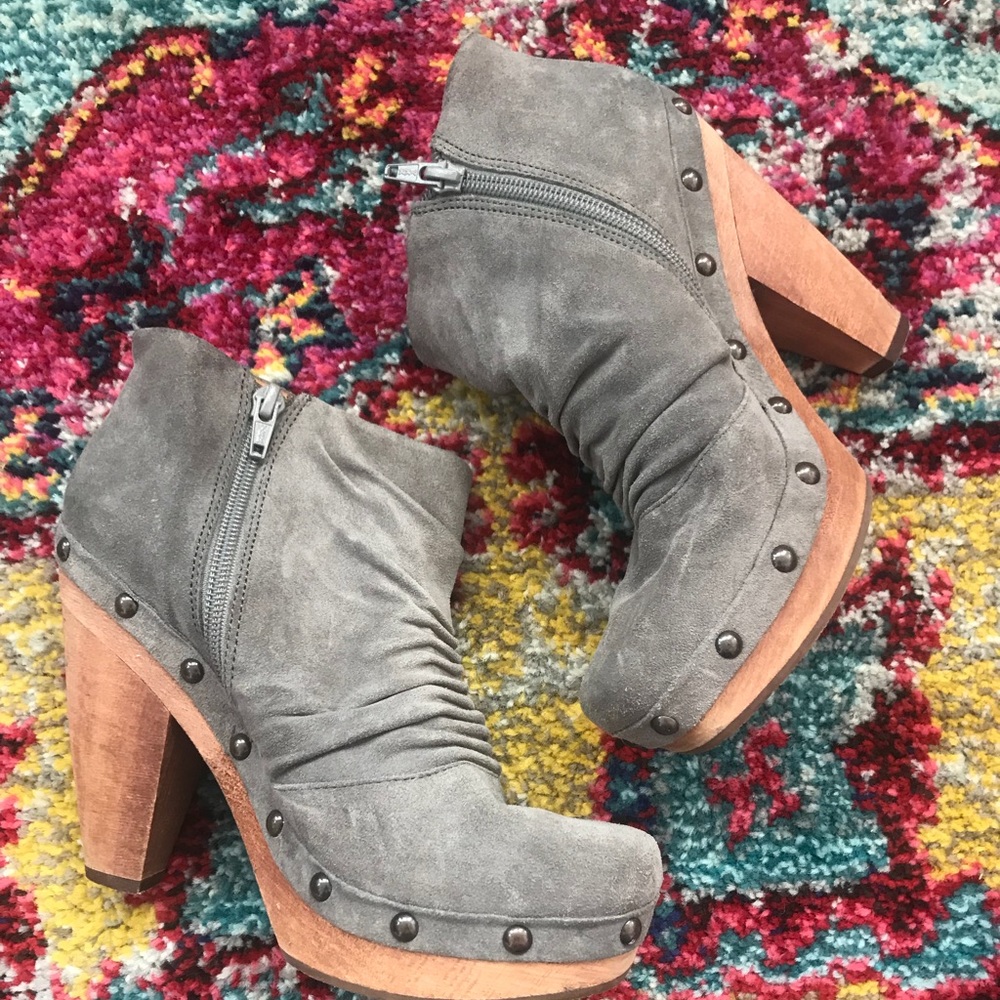 Nine West Epponier Cute Suede Booties